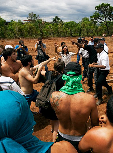 Movimento em Defesa do Santu?rio dos Paj?s. por Olivier Boels/ Etnofoco
