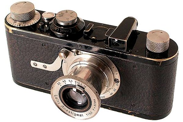 As grandes c?maras fotogr?ficas do s?culo XX: a lendaria Leica. por benjamin j?nior