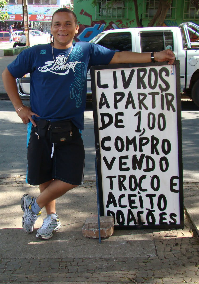 CAL?ADAS LITER?RIAS -por Keyane Dias. foto:Gabryelle Gad?lha.